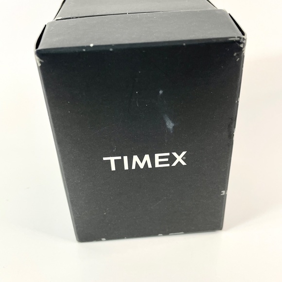 New in Box Timex Watch with Indiglo night light - Picture 5 of 5